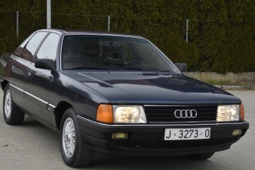 Audi 100 Avant 2.2 E